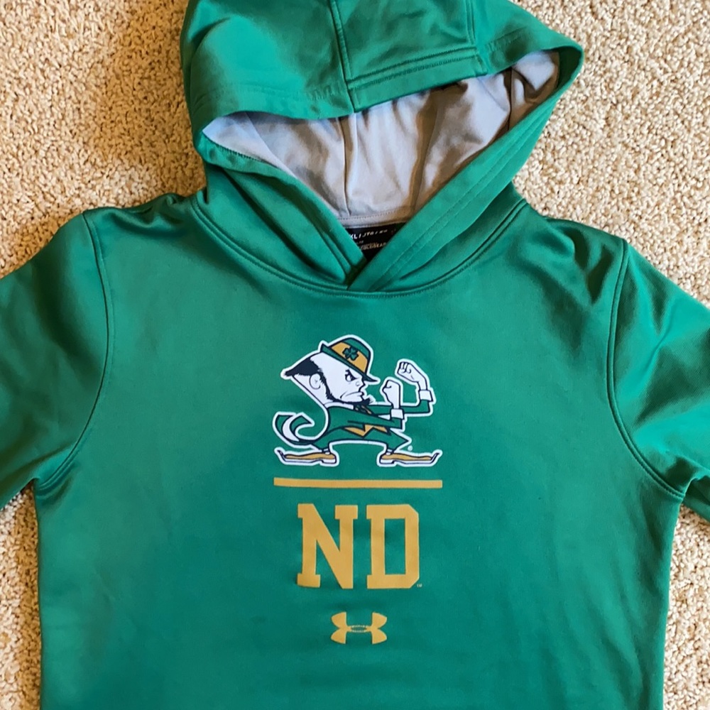 ✅NCAA- NOTRE DAME youth size XL hooded sweatshirt. Under Armour